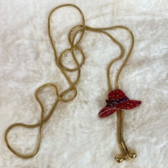 Vintage Red Hat Adjustable Lariat Necklace Rhinestone Pendant Gold Tone Necklace - Picture 3 of 7
